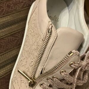 Amalfi Blush Pink Lace leather Sneakers 8.5 M